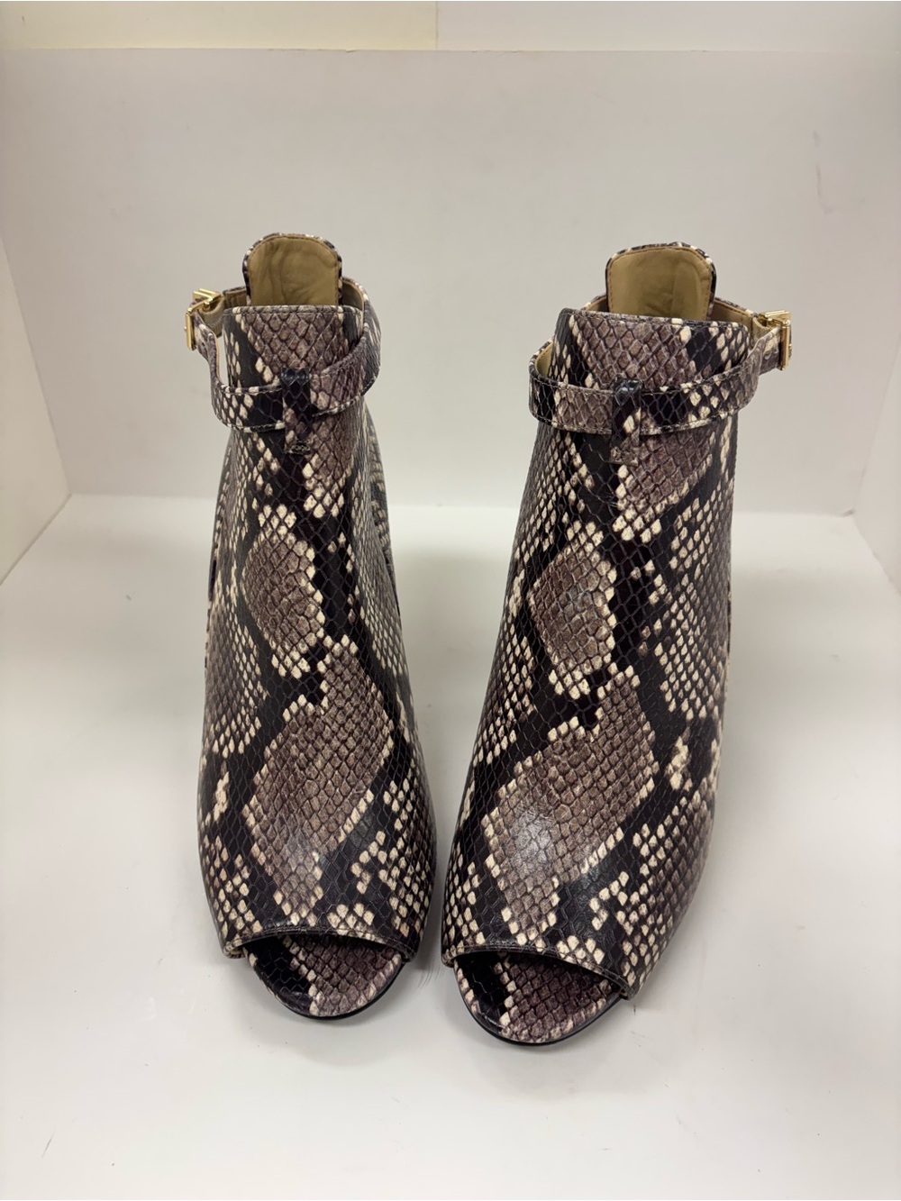 MICHAEL KORS HEELS SHOE PEEP TOE DRESSY
WOMEN 8  FAUX SNAKE SKIN
OFFICE PARTY